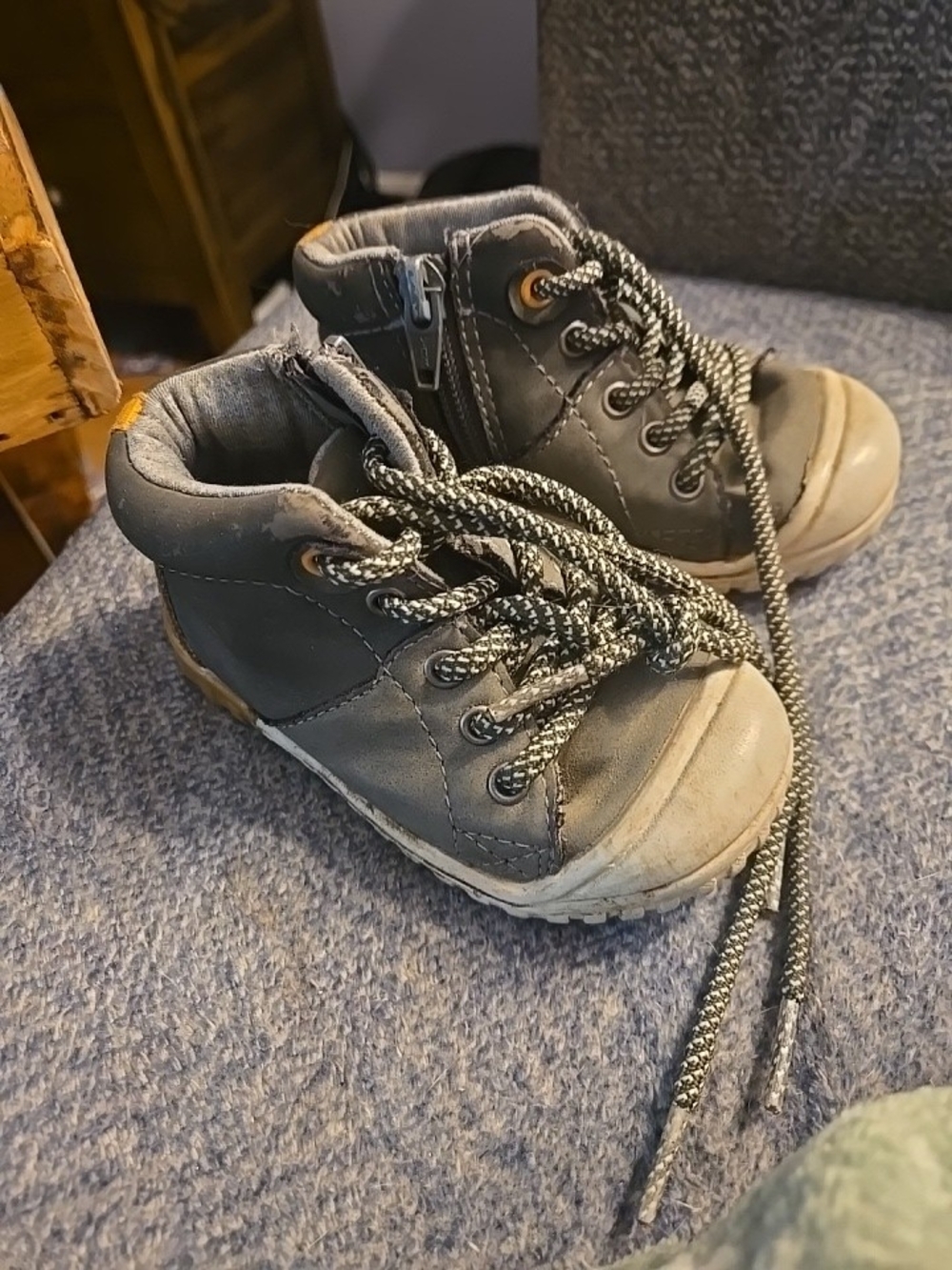 Cat & Jack Gray and Black Lace-Up Ankle Boots, Toddler 5
